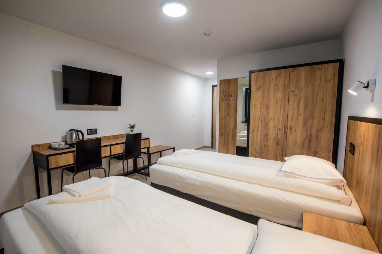 Sport Rooms Spala Ngoại thất bức ảnh