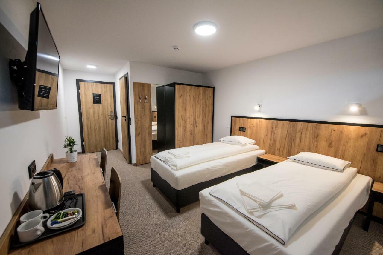 Sport Rooms Spala Ngoại thất bức ảnh